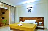 Bedroom 4 Hotel Sadhana Executive