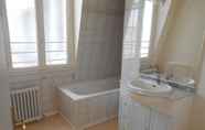 In-room Bathroom 5 Residence des Bains