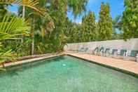 Kolam Renang Beach Haven Apartments