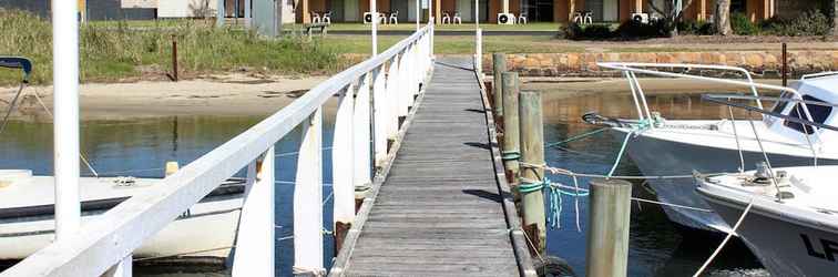 Exterior Lakeside Motel Waterfront