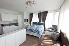 침실 Molton Kabatas Hotel