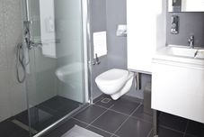 객실 내 욕실 Molton Kabatas Hotel