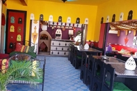 Bar, Cafe and Lounge Riad Dar Naima Imsouane