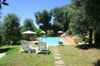 Swimming Pool Podere Agrituristico Luchiano