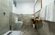 Toilet Kamar 6 Ulverstone River Edge Apartments