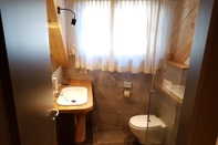 In-room Bathroom Hotel Vandot