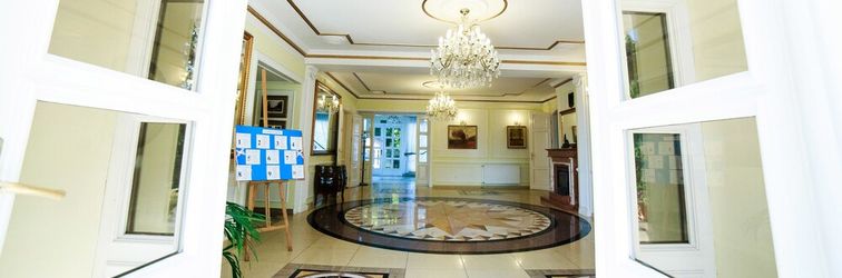 ล็อบบี้ Dworek Wola Ociecka