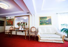 ล็อบบี้ 6 Dworek Wola Ociecka