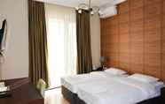 Kamar Tidur 4 Eleon Boutique Hotel