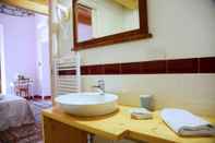 In-room Bathroom B&B Il Corso 41 Openhouse