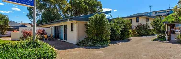 Exterior Penguin Mews 3 in Merimbula