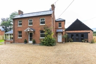 Exterior Bournes Farmhouse