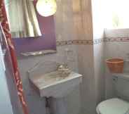 In-room Bathroom 6 Casa Satya