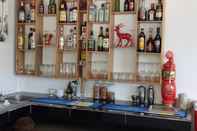 Quầy bar, cafe và phòng lounge Samathi Lake Resort