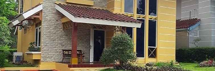 Bangunan Villa Kota Bunga Matahari