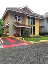 Bangunan 4 Villa Kota Bunga Matahari