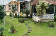 Common Space 2 Villa Puncak Resort