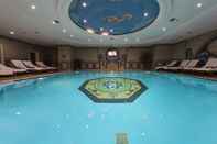 Swimming Pool Akar International Hotel