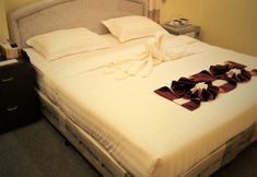 Others 7 121 Hotel Yangon