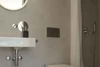 Toilet Kamar Liiiving in Porto - Santa Catarina Luxury Apartment I