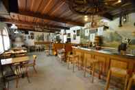 Bar, Kafe dan Lounge Al Moleta