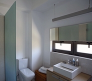 In-room Bathroom 6 Seaview villa Loft