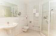 Toilet Kamar 6 Ringhotel Teutoburger Wald