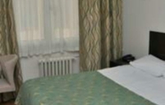 Phòng ngủ 4 Adapalas Hotel