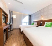 Bedroom 2 ibis Styles Shanghai Zhangjiang Hotel