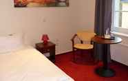 Bedroom 2 Hotel Zur Alten Oder Frankfurt