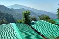 Kolam Renang Room On The Roof By Himalayan Eco Lodges