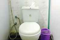ห้องน้ำภายในห้อง Kandy Hostel Cabana