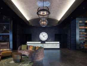 Lobby 4 The Porter Portland, Curio Collection by Hilton