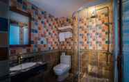 Toilet Kamar 4 Memory Inn Guilin Central