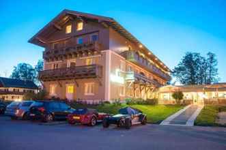 Luar Bangunan 4 Hotel Schlossblick Chiemsee