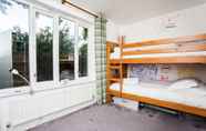 Kamar Tidur 4 Charming Peaceful 2 Bed with Parking and Garden