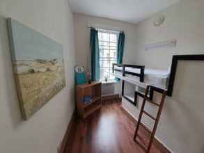 Bedroom 4 Victorian House 2 Bed 2 Bath Next to Barbican Tube