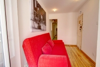 Ruang Umum Cozy 1 Bed in the Heart of Alfama w Aircon