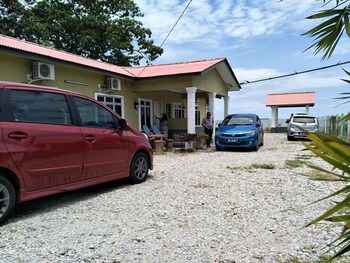 D Pantai Homestay Kuala Sg Baru Alor Gajah The Best Price Only In Traveloka