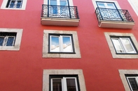 Exterior Contemporary by Apartments Alfama