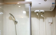 In-room Bathroom 6 Iway Aparment Hotel Pazhou Branch