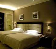 Bedroom 4 KaiMan Hotel