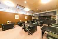 Bar, Kafe, dan Lounge Pearl Hotel Ota