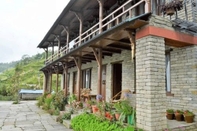 Exterior Dhampus Village Eco Lodge