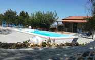 Swimming Pool 3 Bed House Floristella