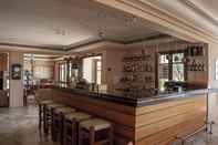 Bar, Kafe dan Lounge Corali Hotel