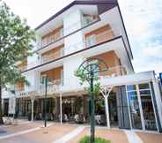 Exterior 2 Hotel Confort