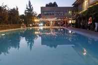 Swimming Pool Coimbra Camping & Bungalows