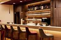 Bar, Cafe and Lounge Hampton by Hilton Dortmund Phoenix See