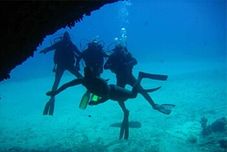 Pusat Kebugaran Troyan Hill Apartments